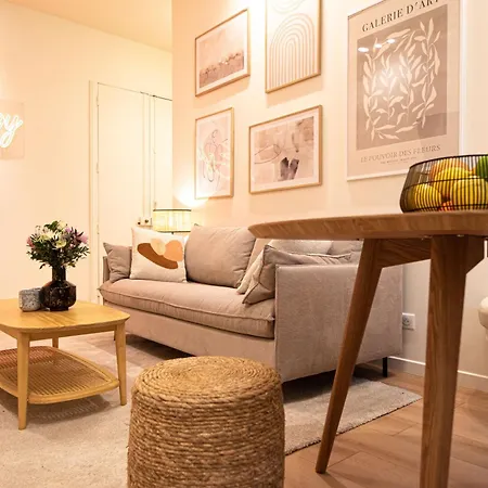 Amazing Flat In Champs Elysees. Apartment *