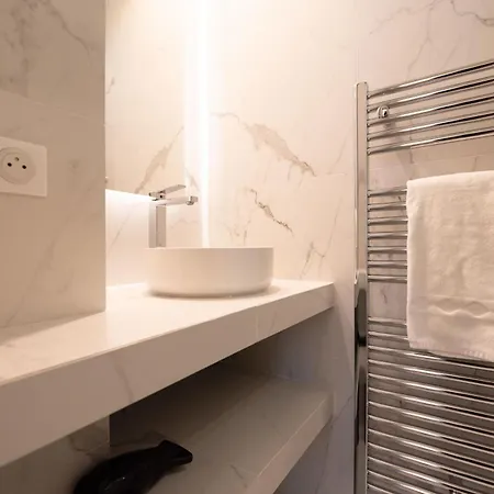 Amazing Flat In Champs Elysees. Paris