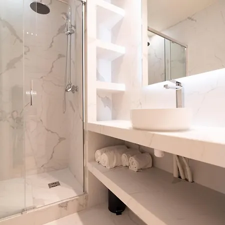 Apartment Amazing Flat In Champs Elysees.